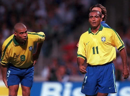 伊涅斯塔和 伊涅斯塔和